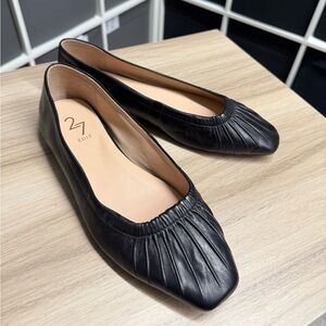 Naturalizer Black Leather Flats